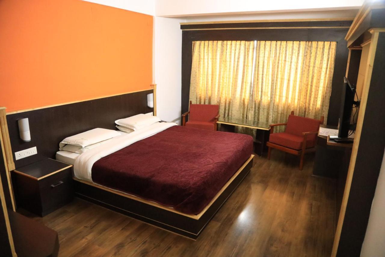 Hotel Durga ウーティ エクステリア 写真